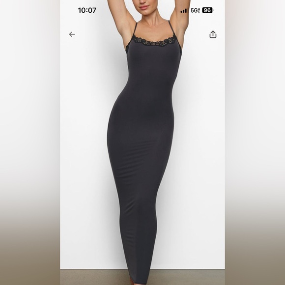 SKIMS Red Chemise Dress - Picture 6 of 6